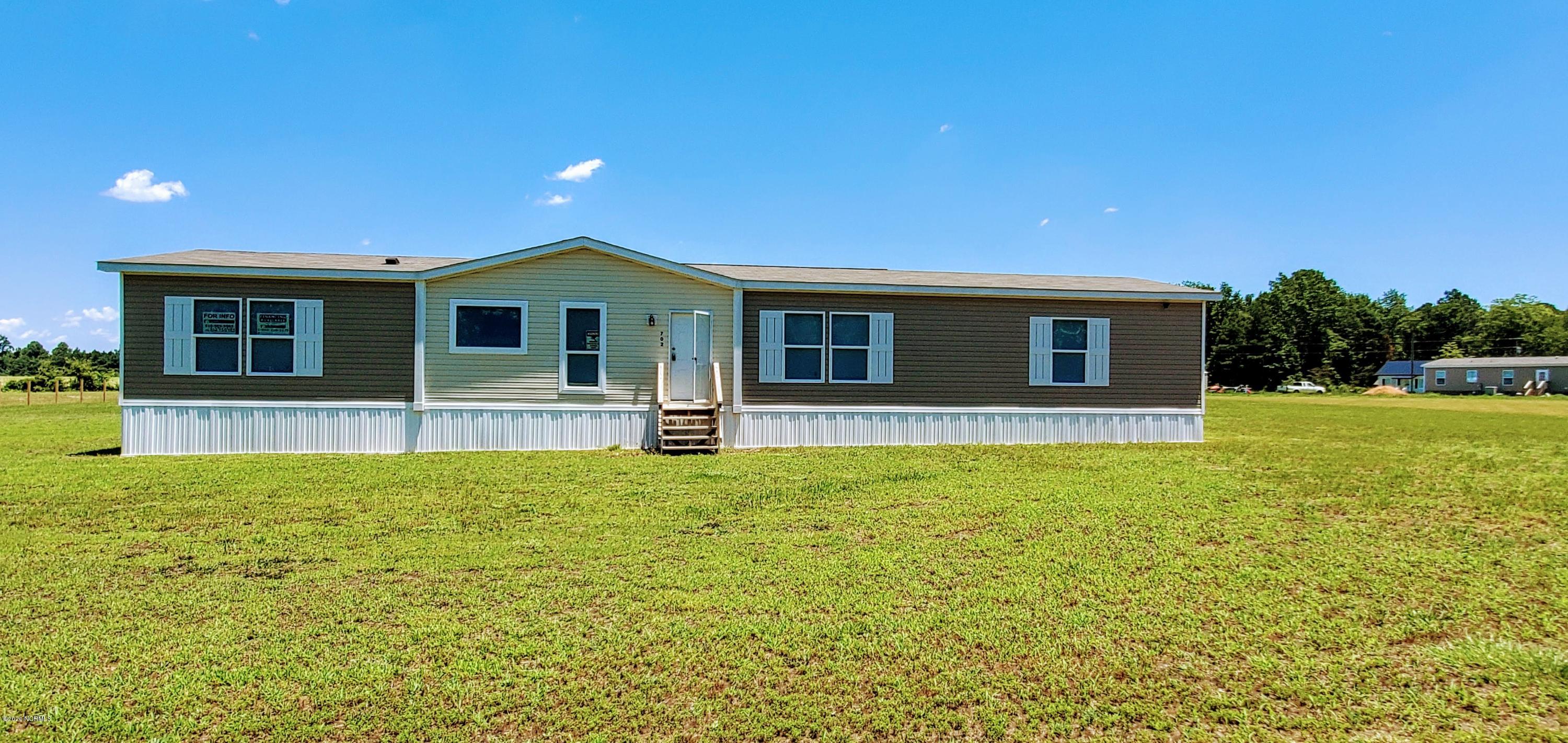 702 Grady Road Clinton, NC 28328 - Photo 1 of 14 20200626_130052