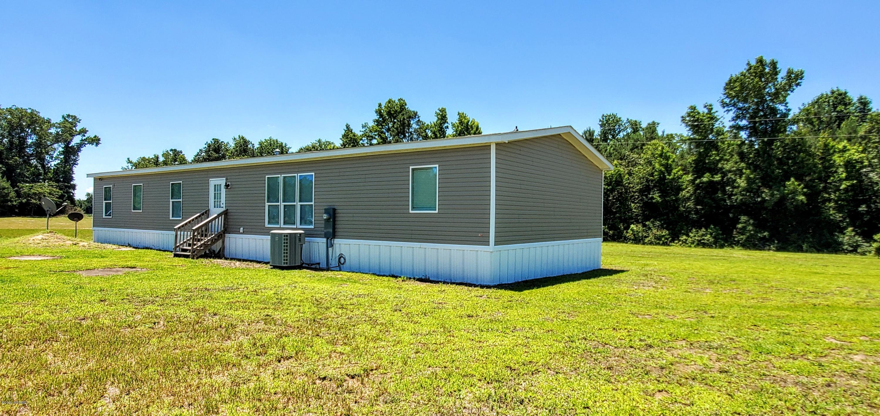 702 Grady Road Clinton, NC 28328 - Photo 4 of 14 20200626_130320
