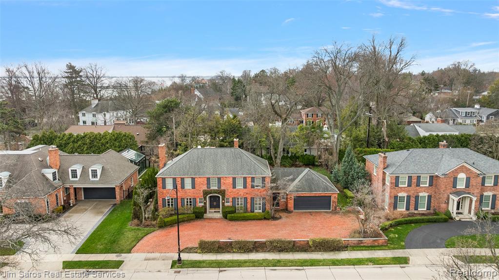 25 Warner Road Grosse Pointe Farms, MI 48236 - Photo 3 of 7