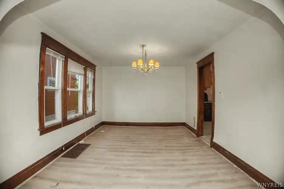103 Preston Road, Unit LOWR Cheektowaga, NY 14215 - Photo 6 of 28