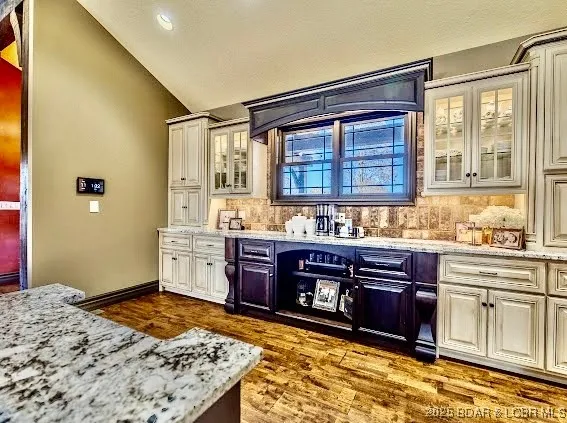 $2,150,000 | 23900 Emerson Road, Lebanon, MO 65536