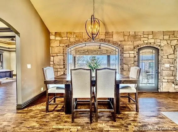 $2,150,000 | 23900 Emerson Road, Lebanon, MO 65536