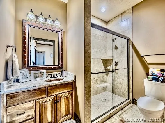 $2,150,000 | 23900 Emerson Road, Lebanon, MO 65536