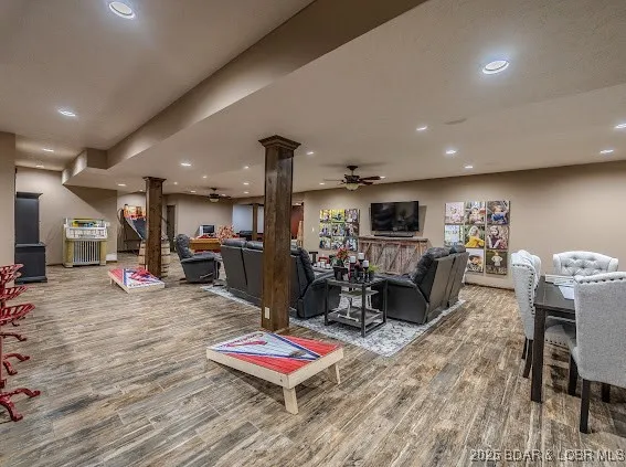 $2,150,000 | 23900 Emerson Road, Lebanon, MO 65536