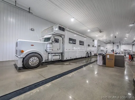 $2,150,000 | 23900 Emerson Road, Lebanon, MO 65536