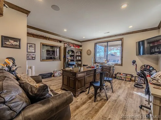 $2,150,000 | 23900 Emerson Road, Lebanon, MO 65536