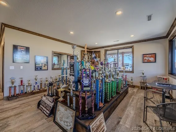 $2,150,000 | 23900 Emerson Road, Lebanon, MO 65536