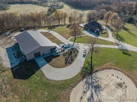 $2,150,000 | 23900 Emerson Road, Lebanon, MO 65536
