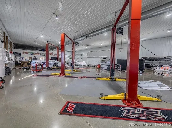 $2,150,000 | 23900 Emerson Road, Lebanon, MO 65536