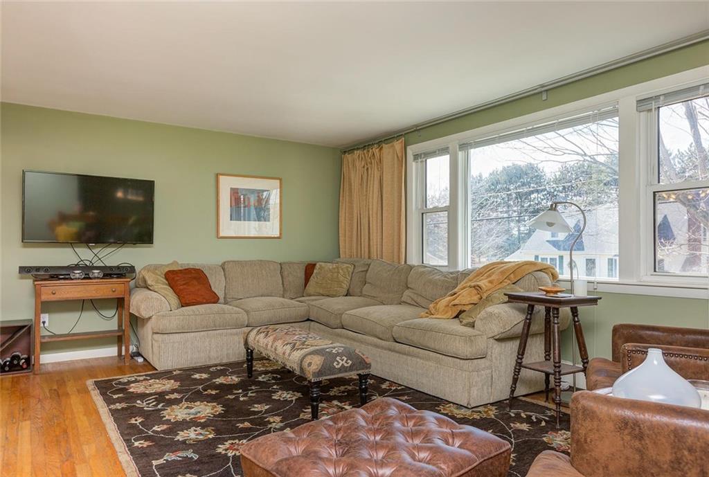 17 Jewett Road Cape Elizabeth, ME 04107 - Photo 5 of 35 Photo