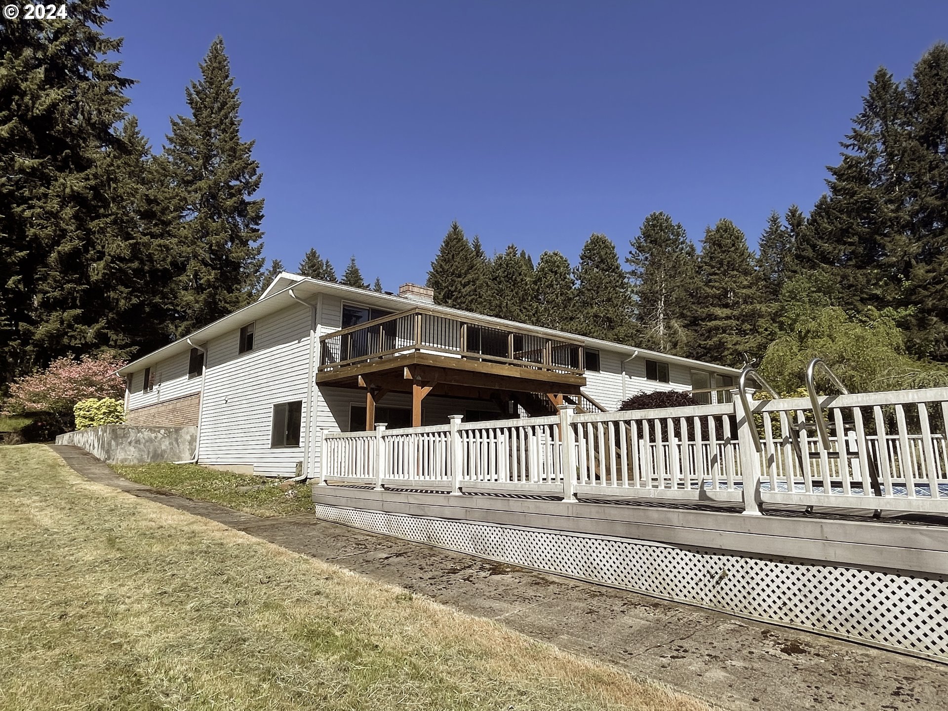 34566 Southeast Gunderson Road Sandy, OR 97055 - Photo 36 of 41