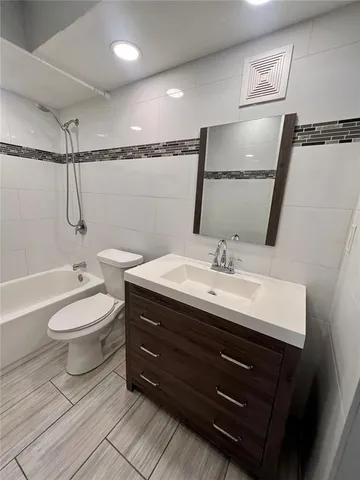 $1,325 | 1433 South Belcher Road, Unit C4, Clearwater, FL 33764