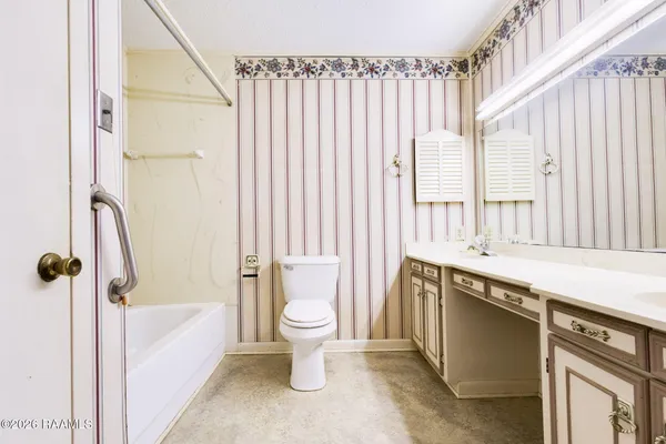 $280,000 | 20221 Crowley Eunice Highway, Crowley, LA 70526