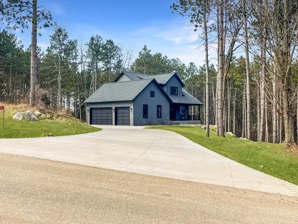 $875,000 | N8723 1207th Street, River Falls, WI 54022