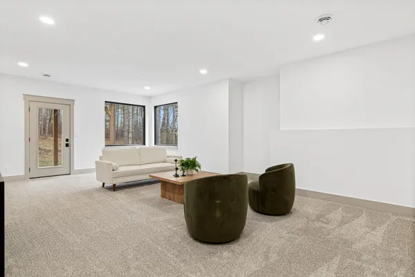 $875,000 | N8723 1207th Street, River Falls, WI 54022