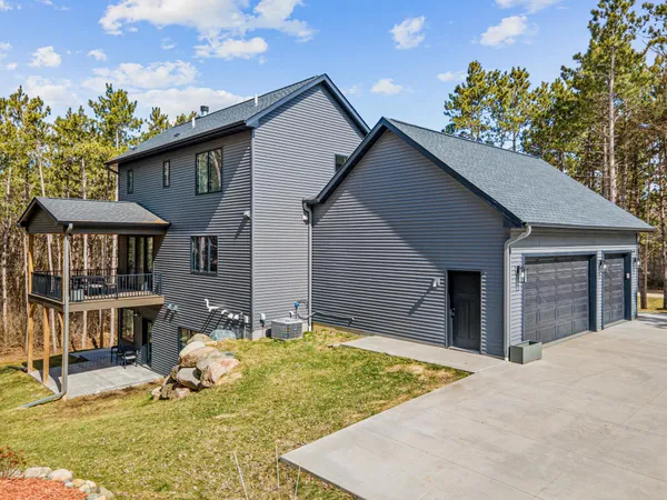 $875,000 | N8723 1207th Street, River Falls, WI 54022