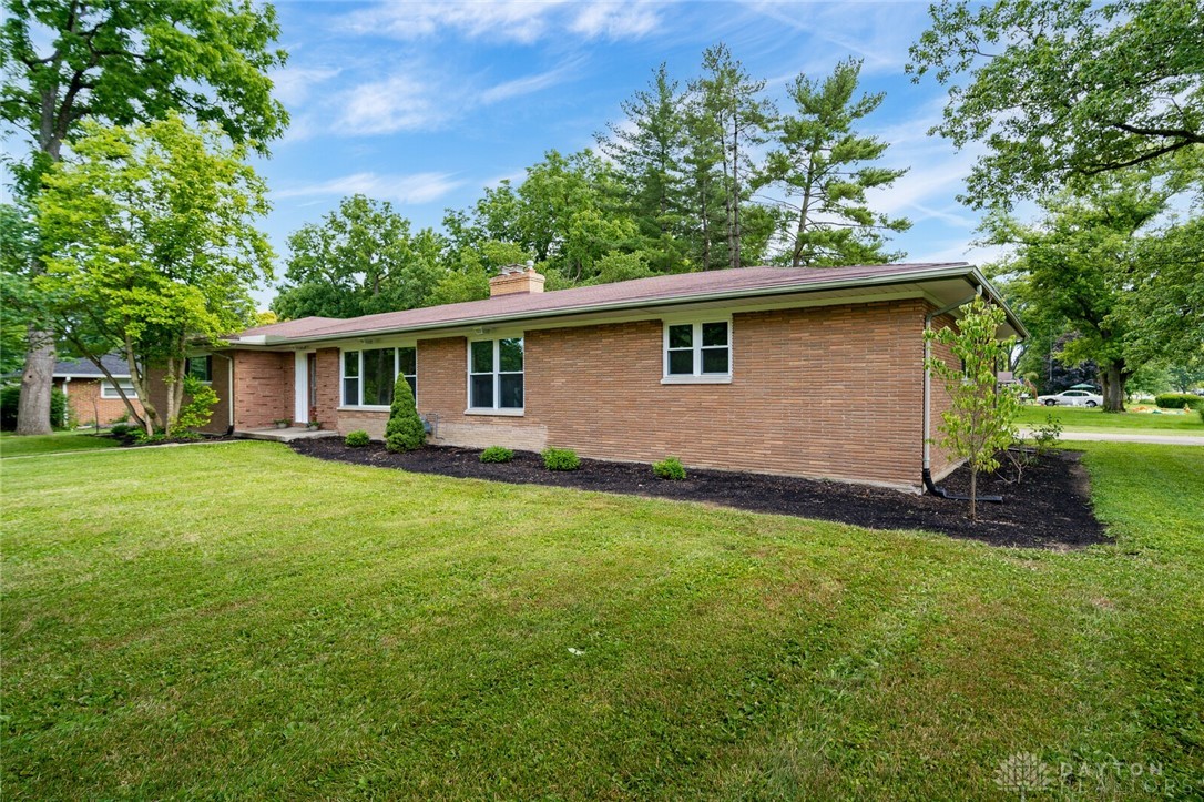 3749 East Patterson Road Beavercreek, OH 45430 - Photo 3 of 57