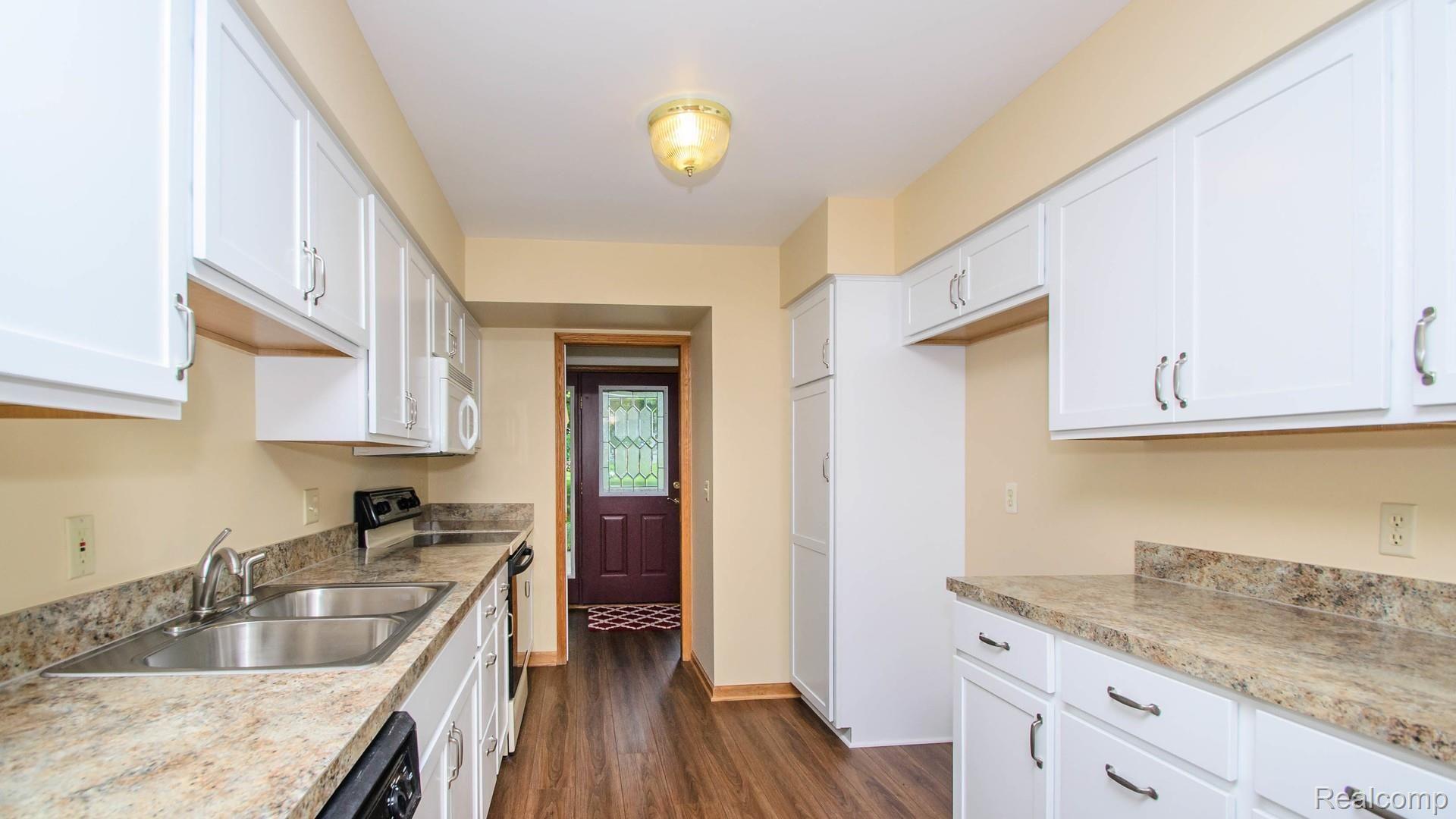 3949 West Schafer Road Pinckney, MI 48169 - Photo 25 of 59 025_25.jpg
