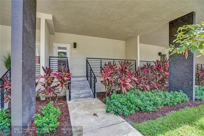 113 Southeast 1st Circle, Unit 113 Pompano Beach, FL 33060 - Photo 20 of 32