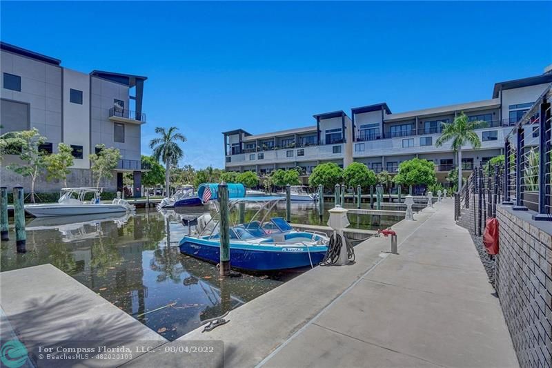 113 Southeast 1st Circle, Unit 113 Pompano Beach, FL 33060 - Photo 27 of 32