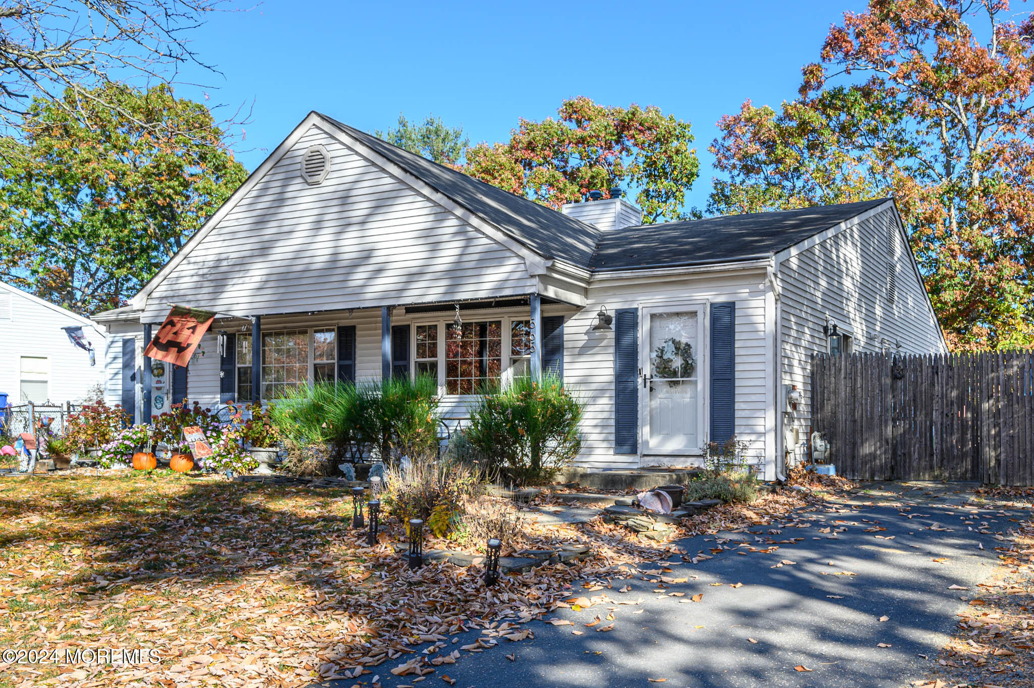 565 Innkeeper Lane Toms River, NJ 08753 - Photo 1 of 33 _DSC3454-4