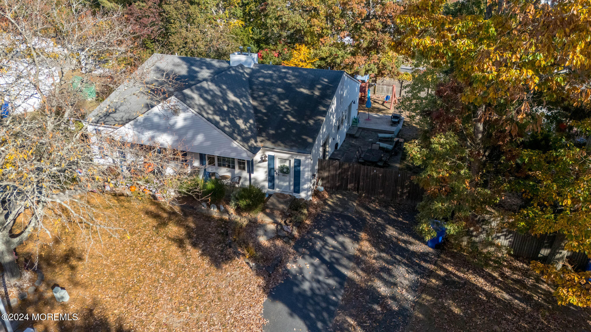 565 Innkeeper Lane Toms River, NJ 08753 - Photo 24 of 33 DJI_20241025151706_0492_D