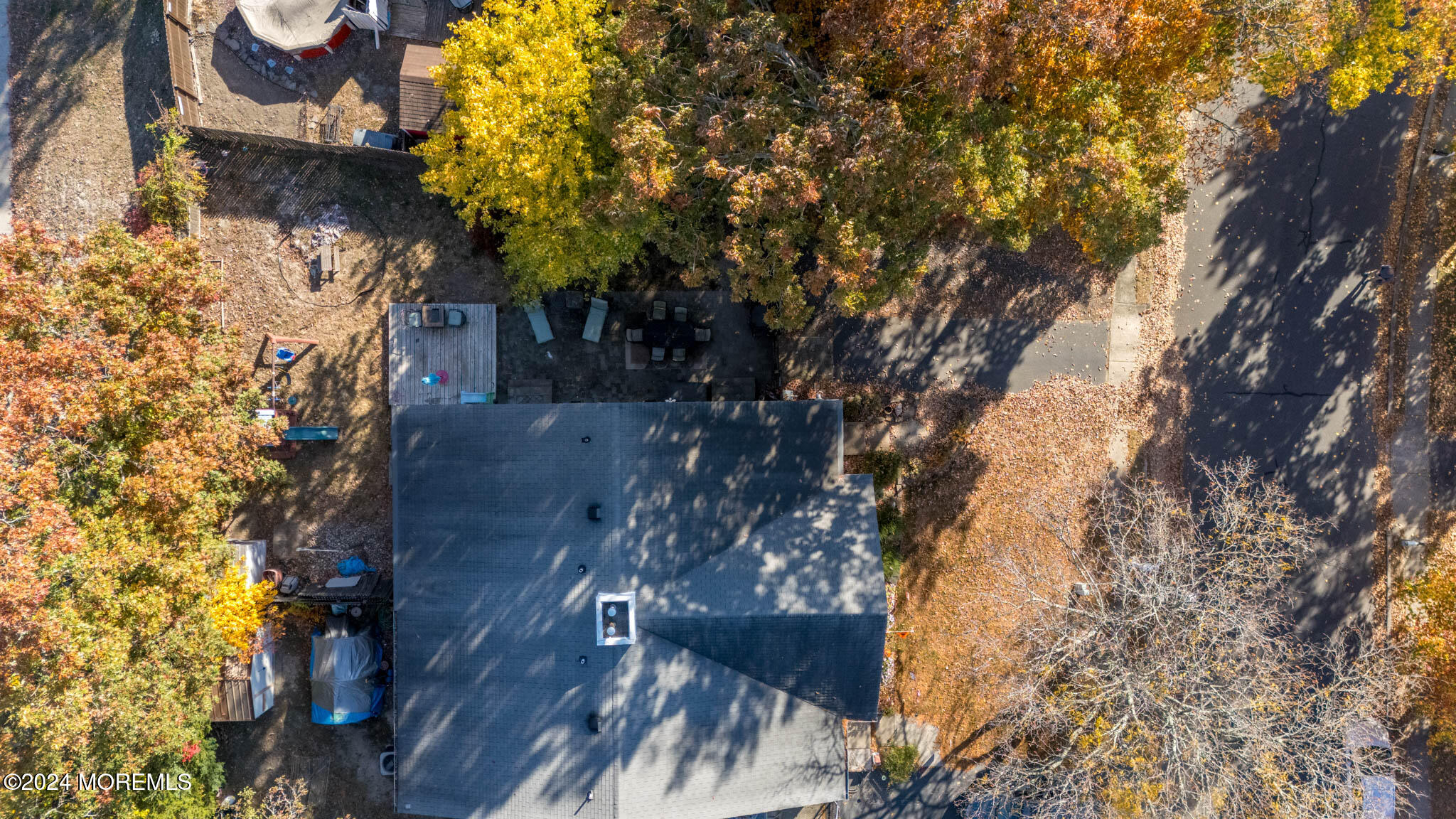 565 Innkeeper Lane Toms River, NJ 08753 - Photo 27 of 33 DJI_20241025151725_0493_D