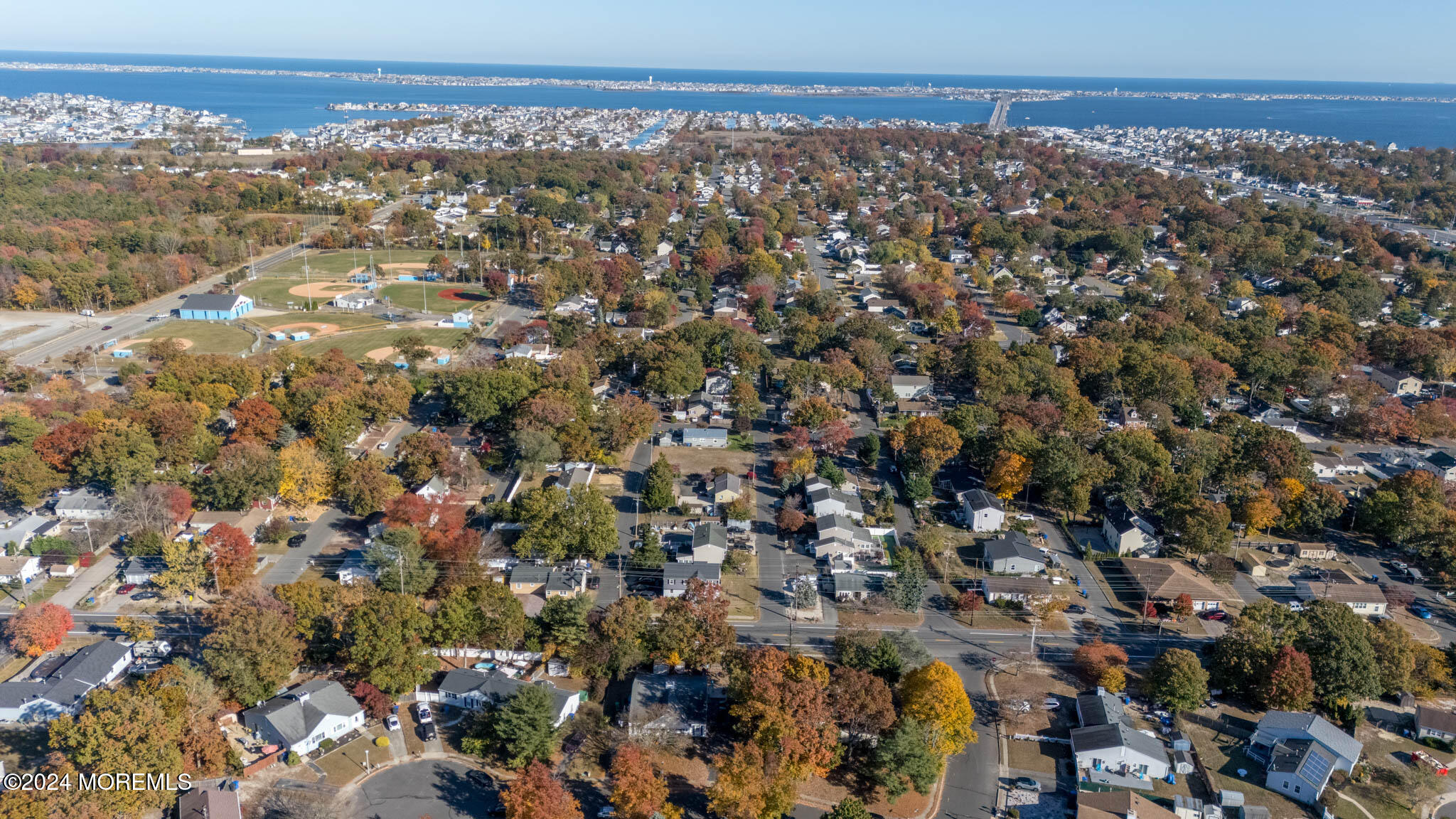 565 Innkeeper Lane Toms River, NJ 08753 - Photo 28 of 33 DJI_20241025151745_0494_D