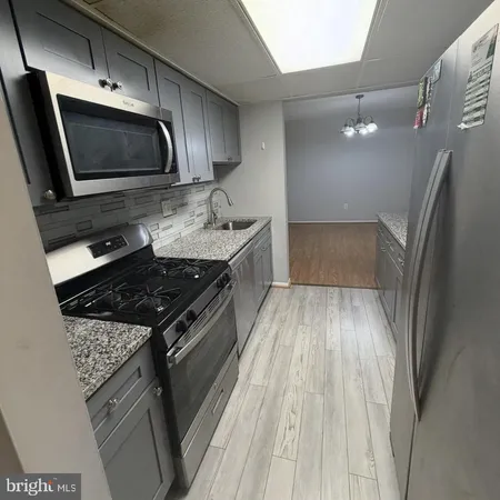 $1,800 | 2628-00 Welsh Road, Unit 111, Philadelphia, PA 19152