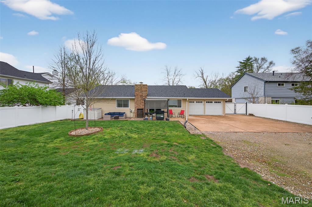 825 Dinard Drive Ballwin, MO 63021 - Photo 21 of 64