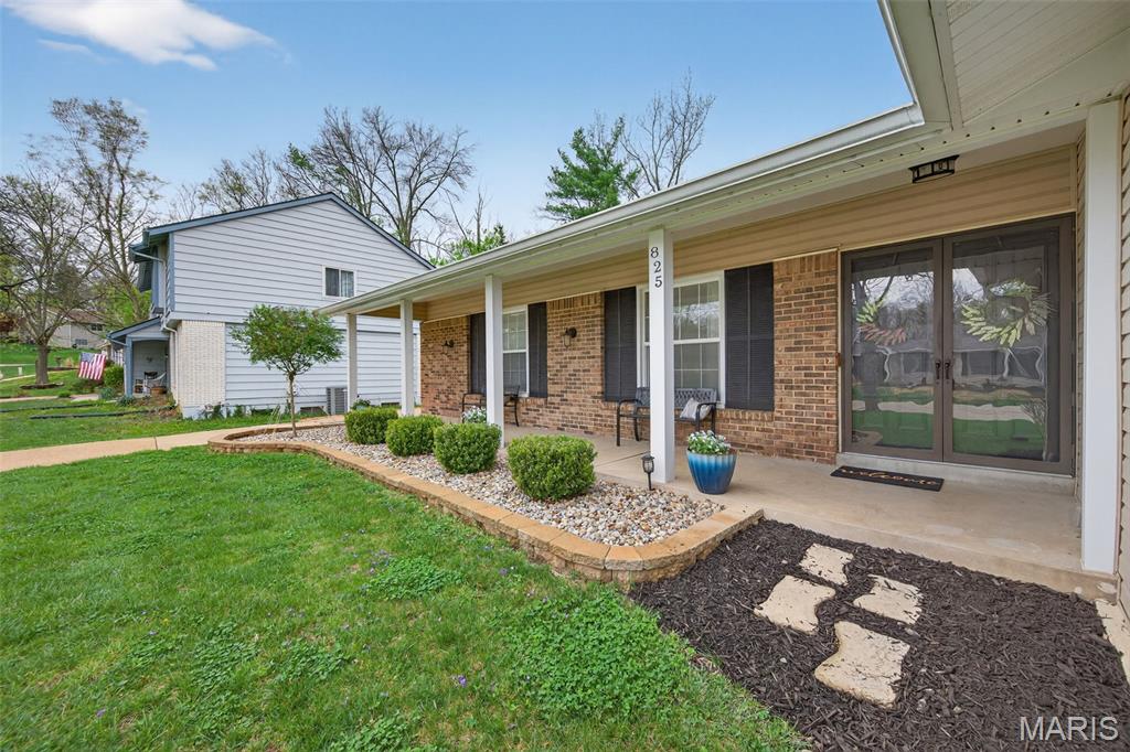 825 Dinard Drive Ballwin, MO 63021 - Photo 27 of 64
