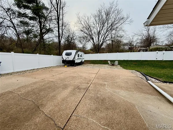 $425,000 | 825 Dinard Drive, Ballwin, MO 63021