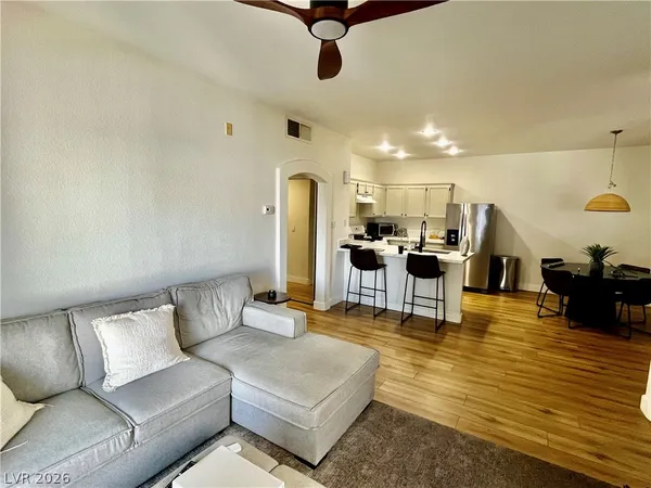 $1,699 | 2201 Ramsgate Drive, Unit 423, Henderson, NV 89074