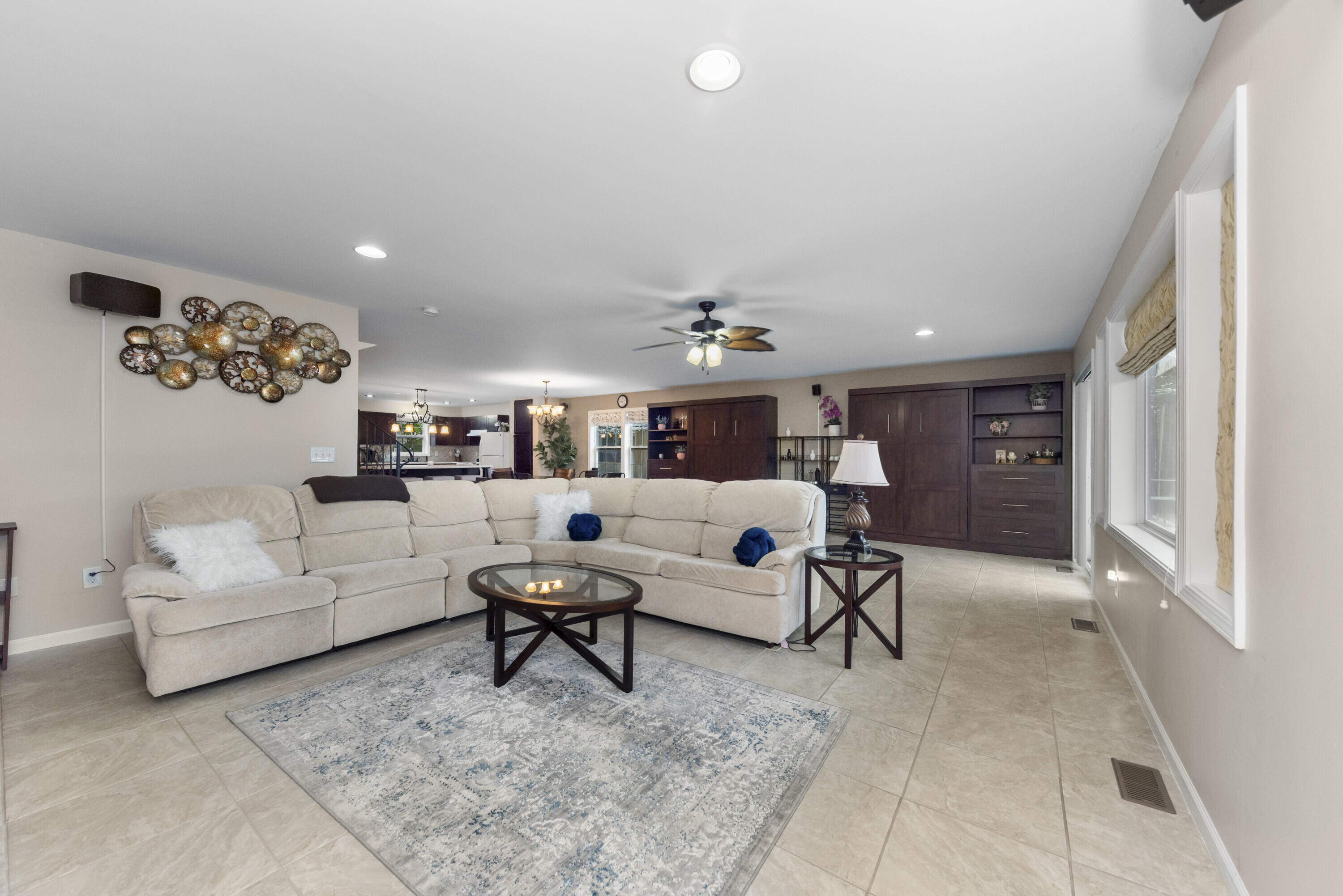 5307 Dickson Road Howell, MI 48843 - Photo 24 of 55 Living Room