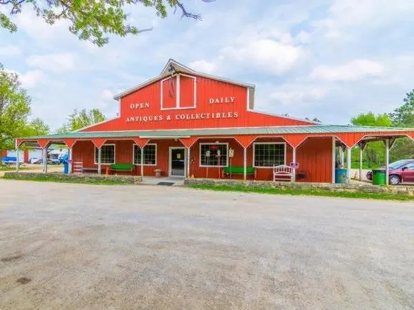 $350,000 | 23080 Waller Road, Fulton, IL 61252