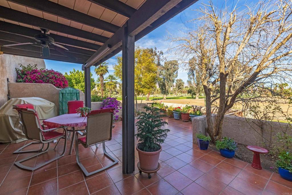 202 Pointing Rock Drive, Unit 6 Borrego Springs, CA 92004 - Photo 6 of 28 a view of a patio