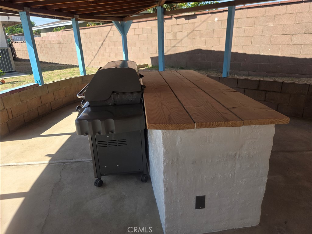 979 North Gardena Avenue Rialto, CA 92376 - Photo 30 of 32