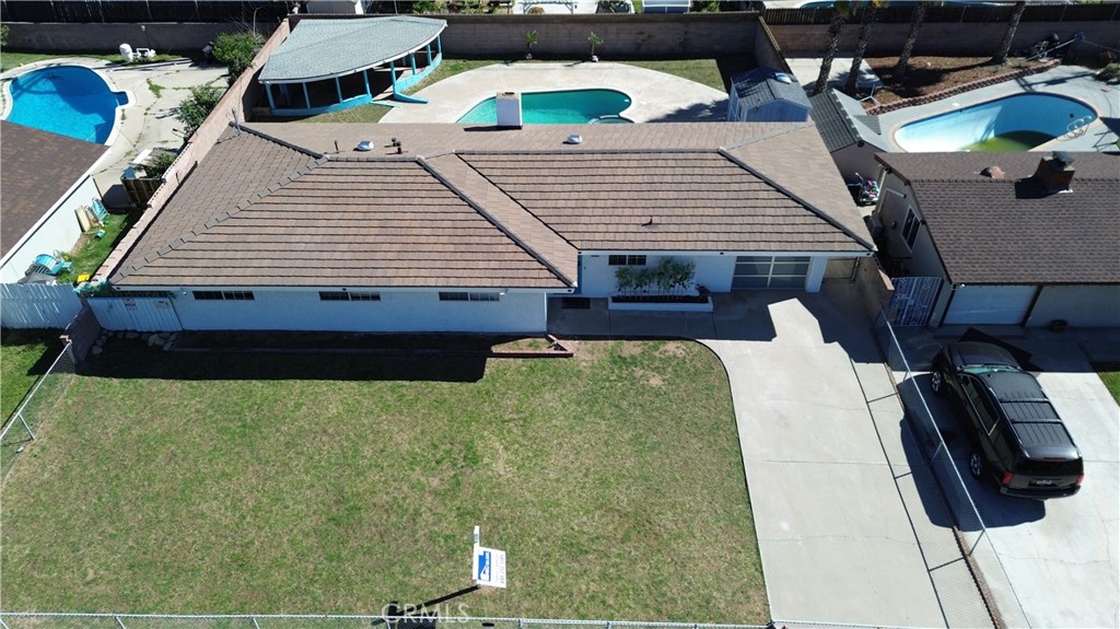 979 North Gardena Avenue Rialto, CA 92376 - Photo 5 of 32