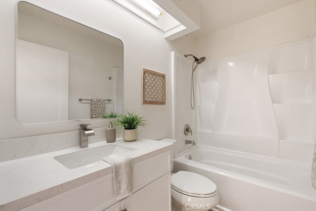 820 West Compton Boulevard, Unit 24 Compton, CA 90220 - Photo 14 of 24