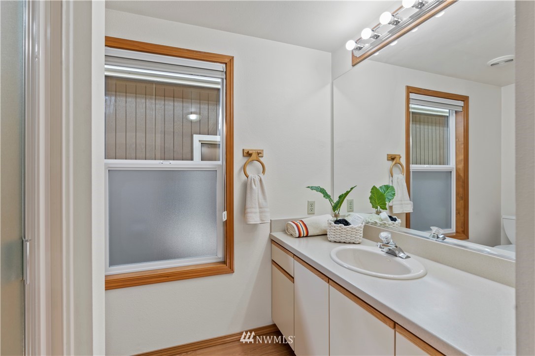 23812 7th Place West Bothell, WA 98021 - Photo 20 of 34