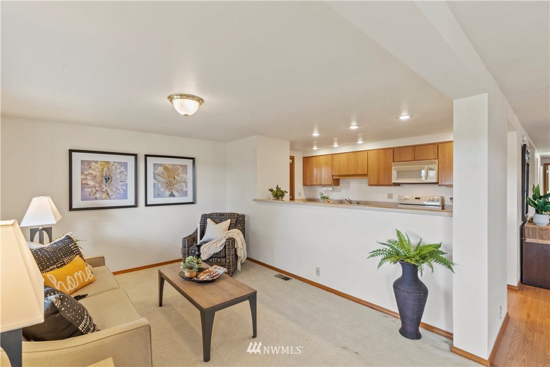 23812 7th Place West Bothell, WA 98021 - Photo 6 of 34