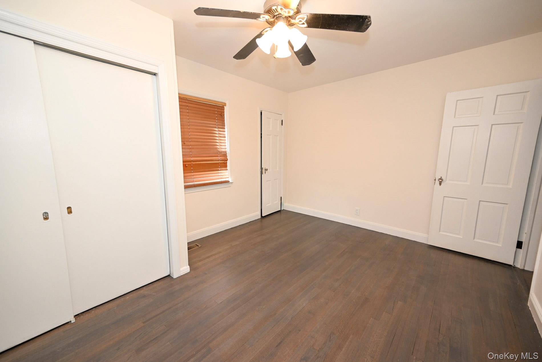 168 Hendrickson Avenue Valley Stream, NY 11580 - Photo 10 of 22