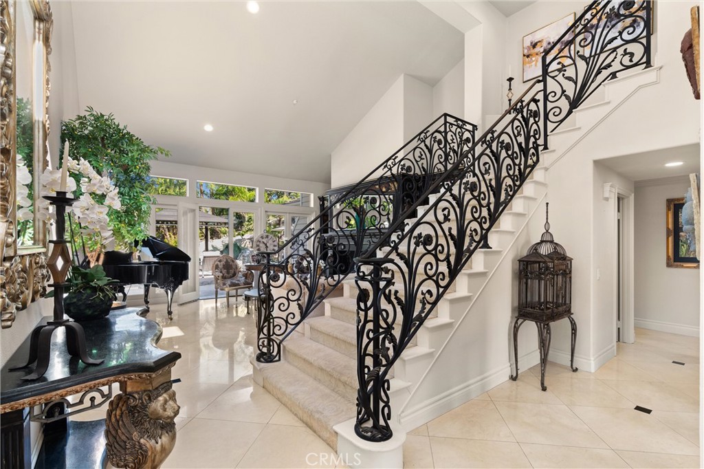 4 Riviera Coto de Caza, CA 92679 - Photo 9 of 75 Stairs