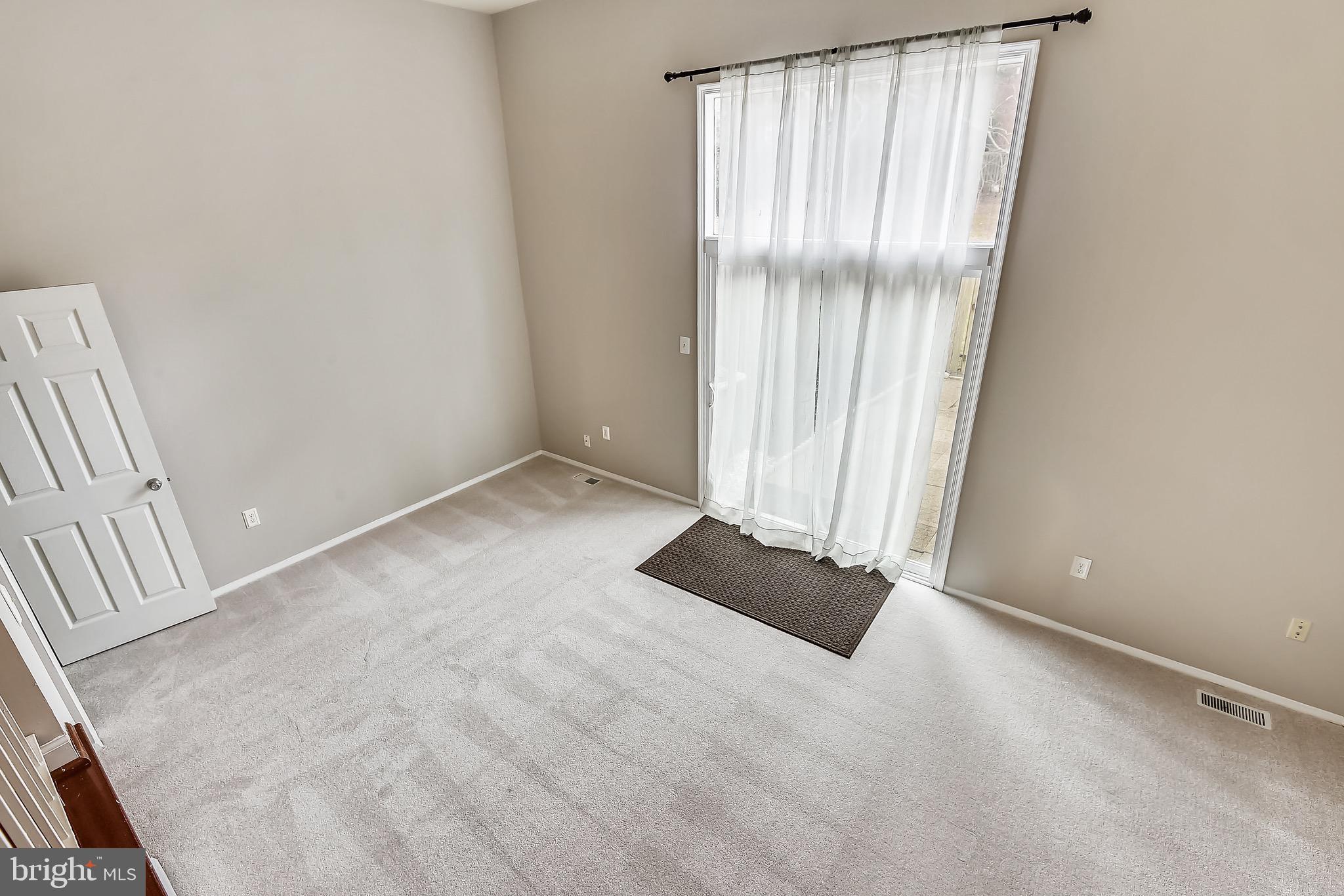 11865 Abercorn Court Reston, VA 20191 - Photo 11 of 32 Gallery Image 11