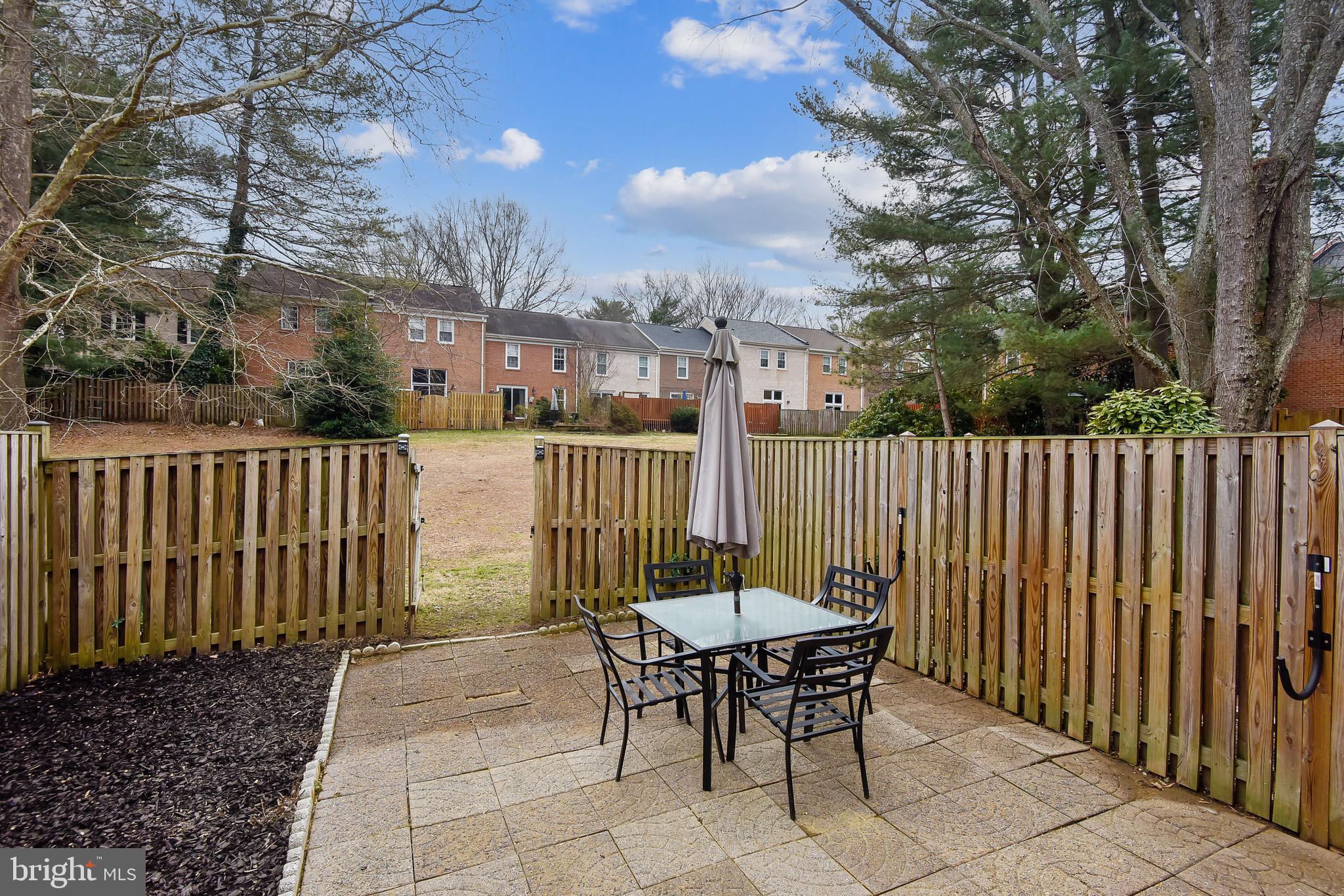 11865 Abercorn Court Reston, VA 20191 - Photo 2 of 32 Gallery Image 2