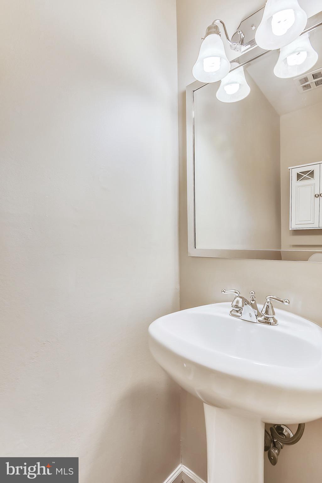 11865 Abercorn Court Reston, VA 20191 - Photo 23 of 32 Gallery Image 23