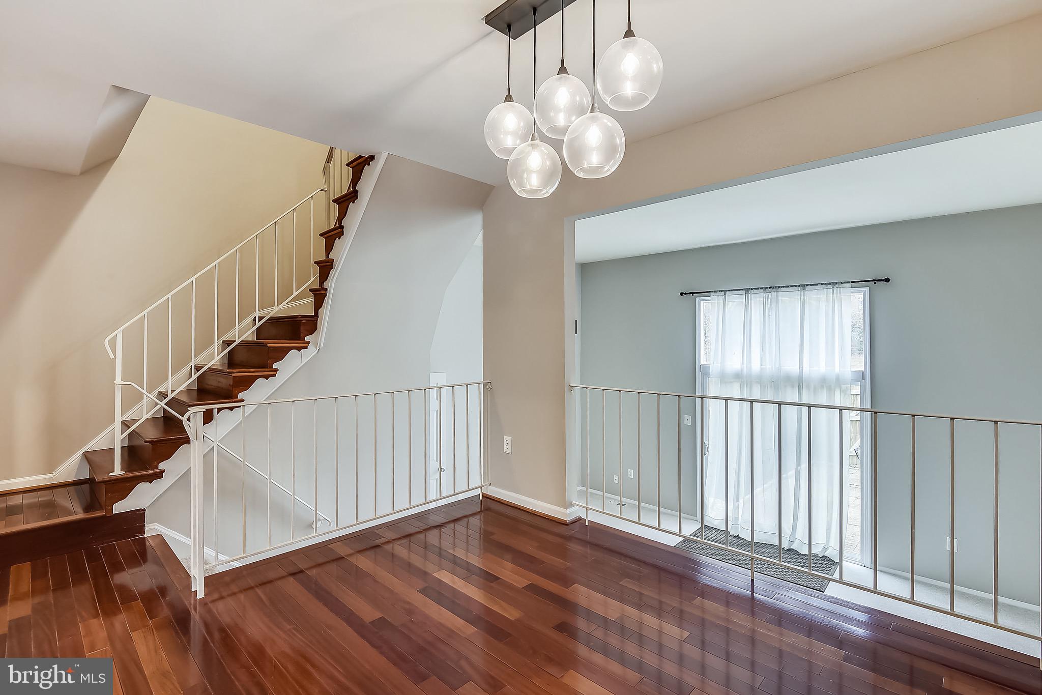 11865 Abercorn Court Reston, VA 20191 - Photo 9 of 32 Gallery Image 9