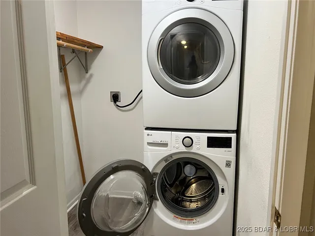 $240,000 | 1133 Glenwood Drive, Osage Beach, MO 65065