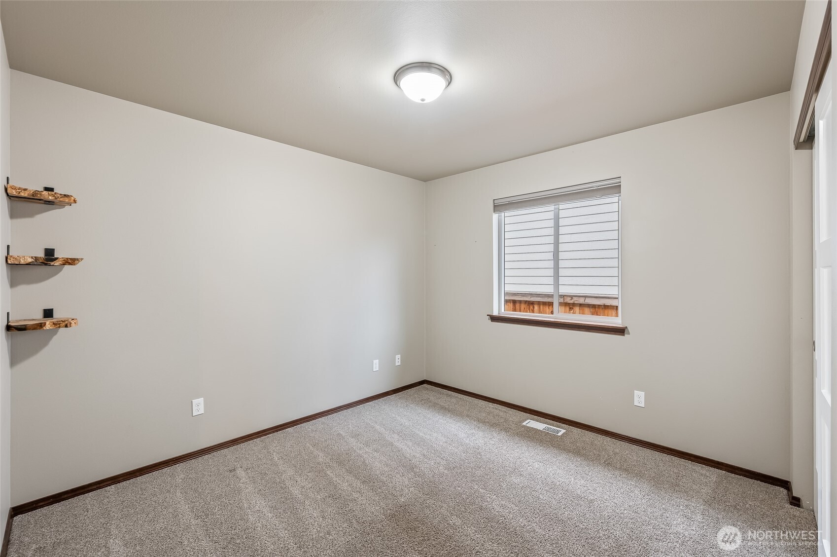 438 South Kansas Loop East Wenatchee, WA 98802 - Photo 21 of 27