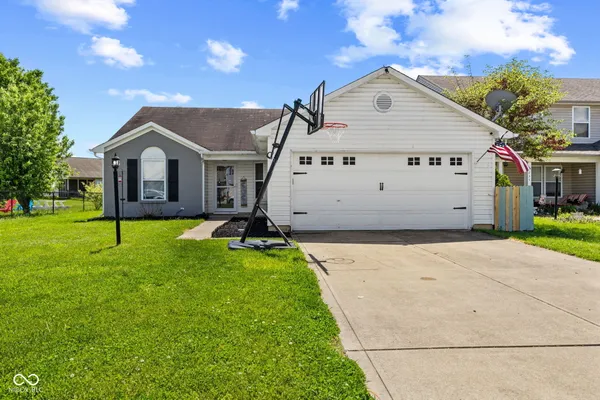 $245,000 | 2227 Rolling Hill Court, Columbus, IN 47201